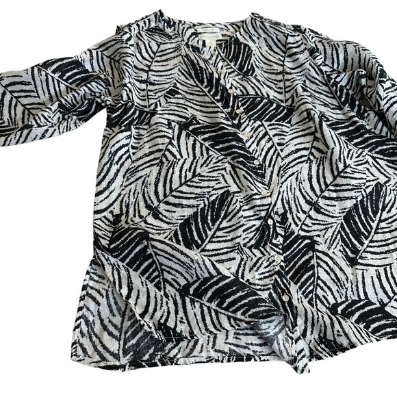 Cynthia Rowley 1X Linen Palm Print Roll Tab Sleeves Mother of Pearl Buttons Top - Picture 7 of 16